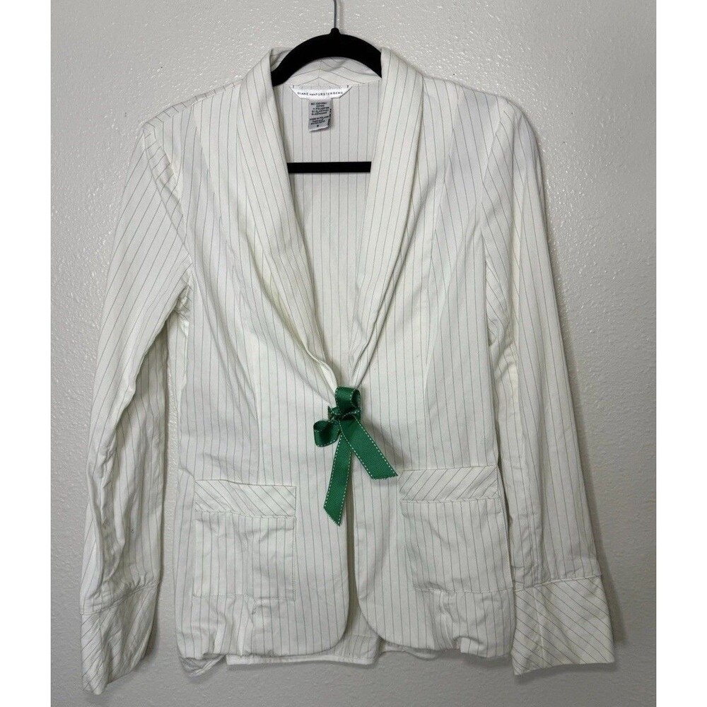 Diane Von Furstenberg Stripped White/Green Blazer With Front  Tie Size 8